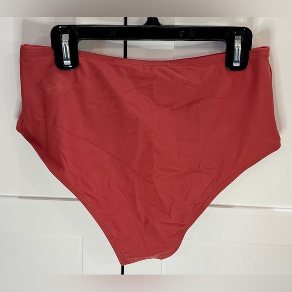 Cupshe Marsala twisted high waisted bikini bottoms Size Medium swim suit - Picture 7 of 9